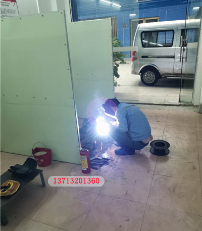 想去学电焊了 考个焊工证也好 零基础 不知道要学多久